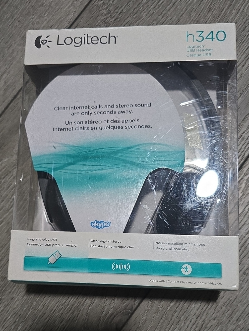 Logitech h340 USB Headset in Black and Teal Accent